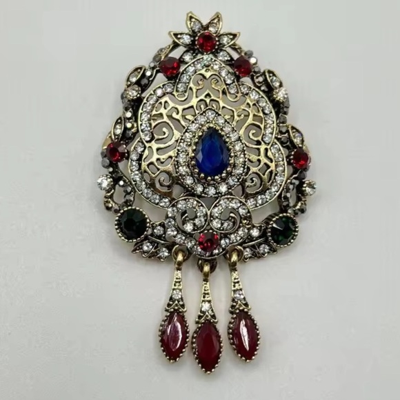 Vintage Baroque Queen Crystal Elegant Brooch - Picture 8 of 10